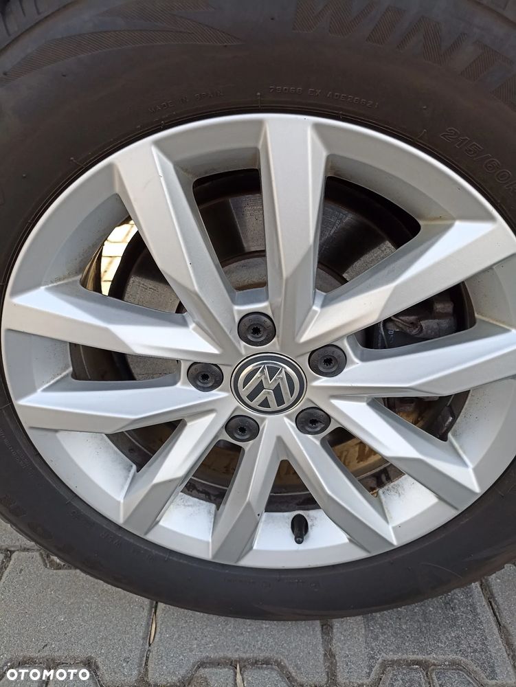Volkswagen Passat 2.0 TDI EVO Business - 24