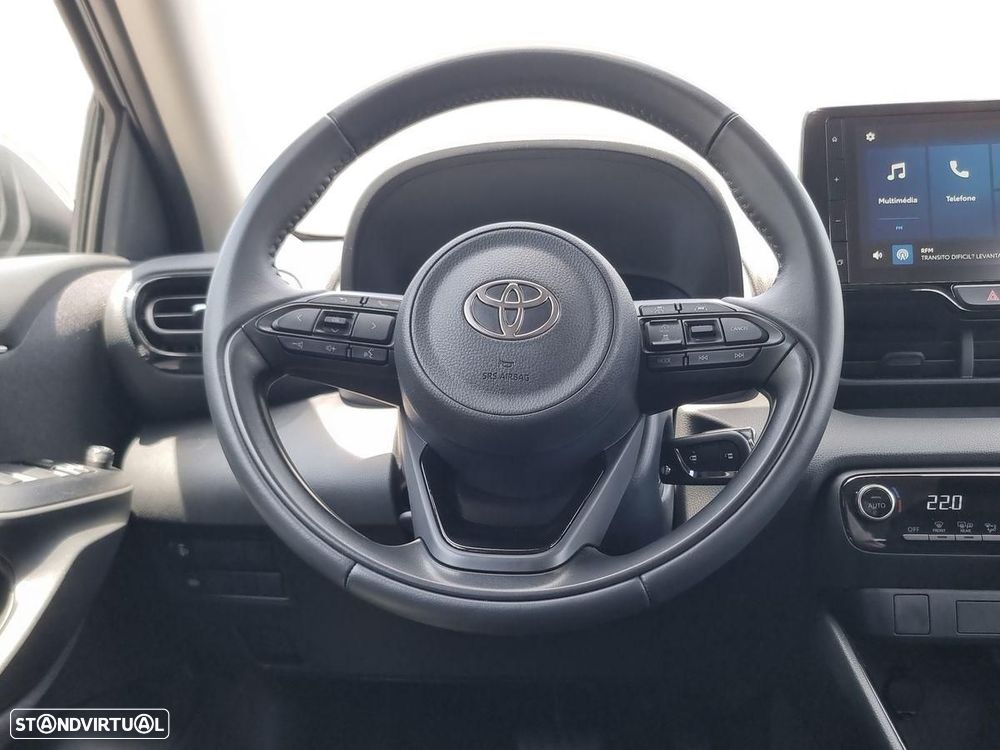 Toyota Yaris - 10