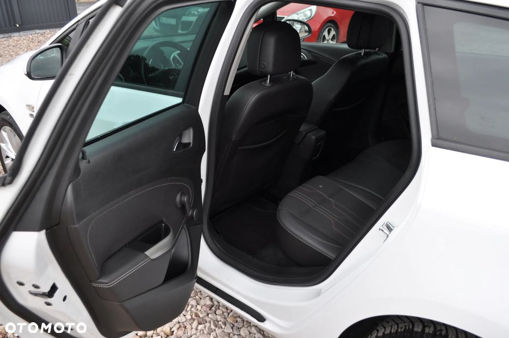 Opel Astra 1.4 Turbo Sports Tourer 150 Jahre - 18