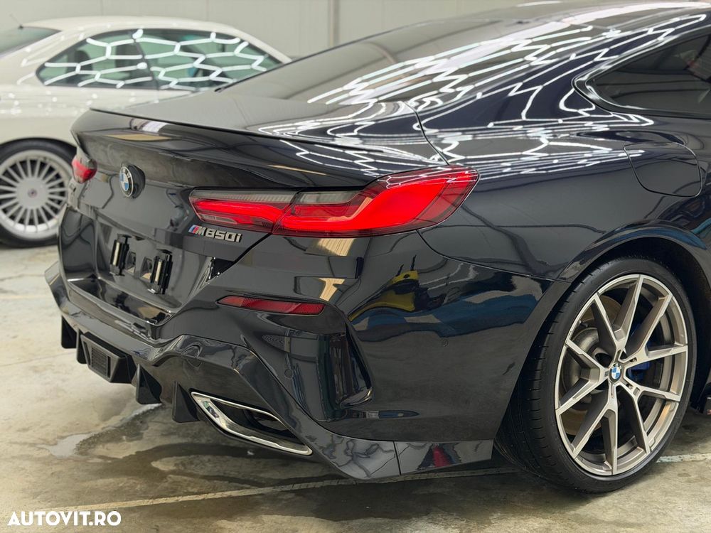 BMW M8 M850i xDrive - 4