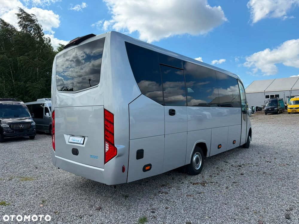 Mercedes-Benz Sprinter 519 - 5