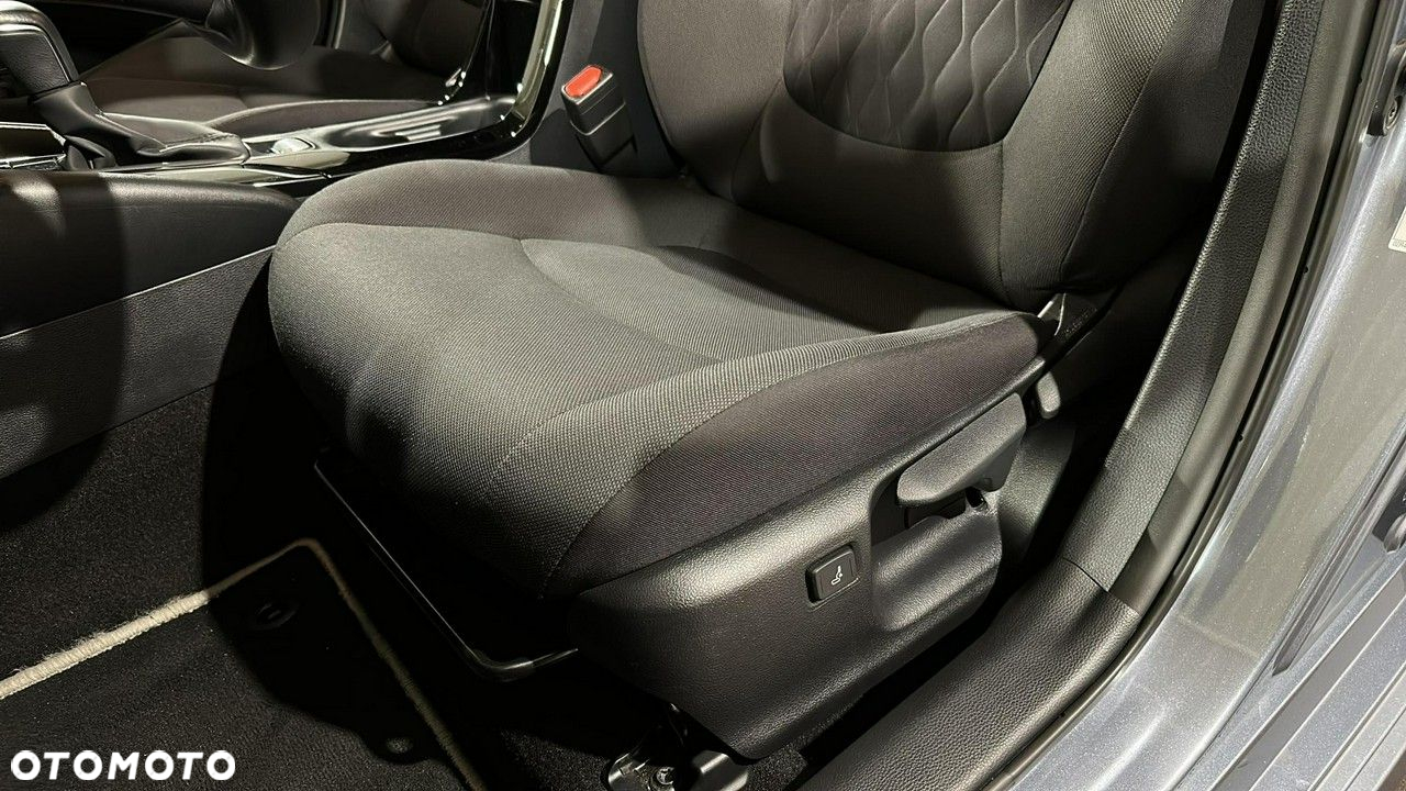 Toyota Corolla - 13