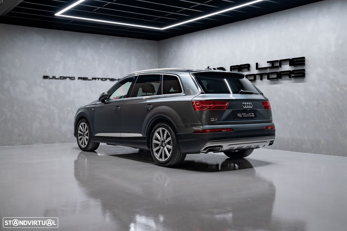 Audi Q7 3.0 TDI quattro S-line Tiptronic 7L - 11