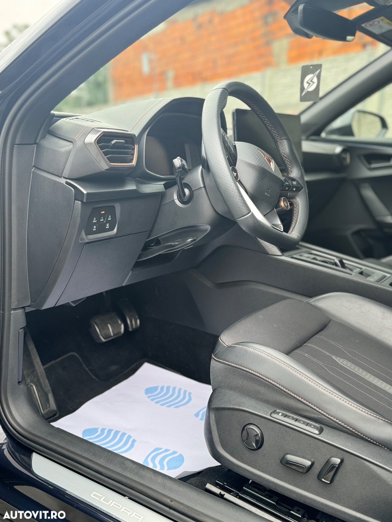 Cupra Formentor VZ 2.0 TSI 4DRIVE DSG - 33
