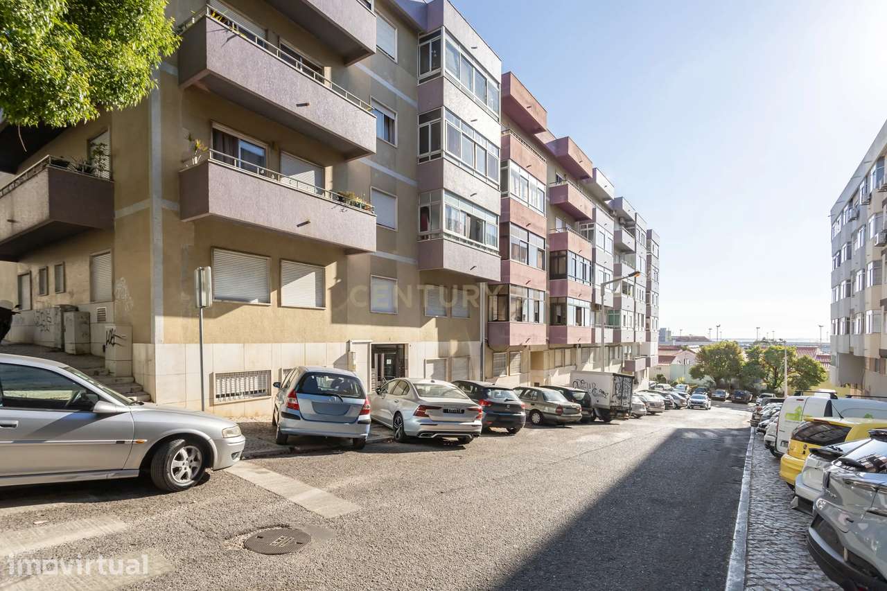 Apartamento T3 em Almada com Excelente Localização - Grande imagem: 2/54