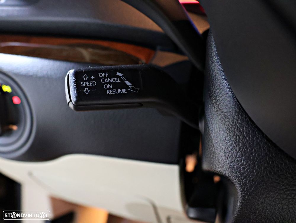 VW Sharan 2.0 TDI Highline DSG - 46