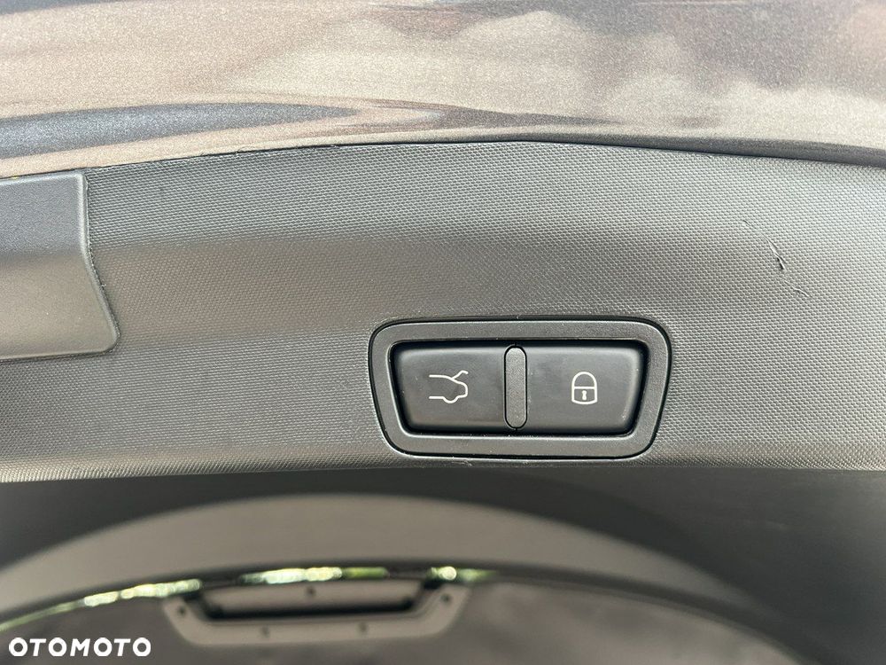 Alfa Romeo Stelvio - 36