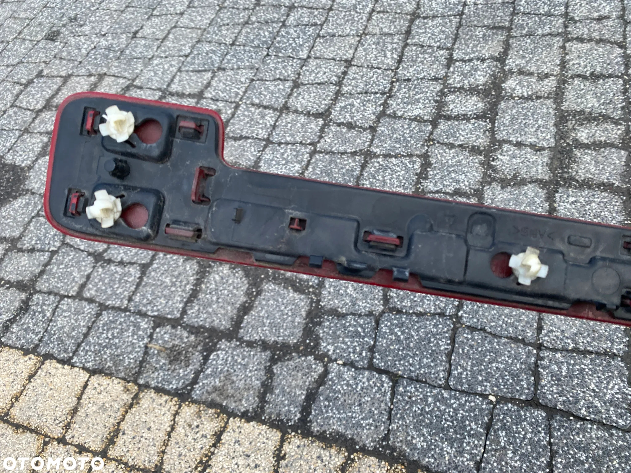LISTWA OSŁONA SZYNY TYŁ PRAWA PEUGEOT RIFTER 98186878 KJF - 10