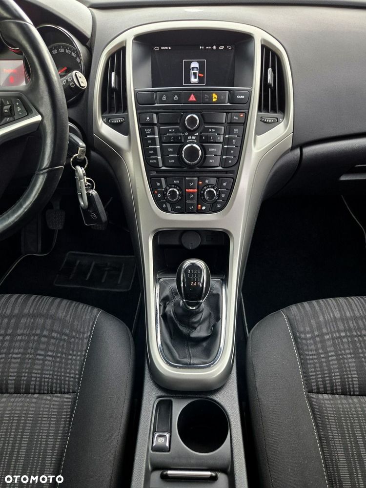 Opel Astra 1.4 T Cosmo EU6 - 21