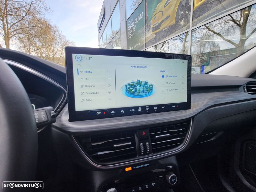 Ford Kuga - 11