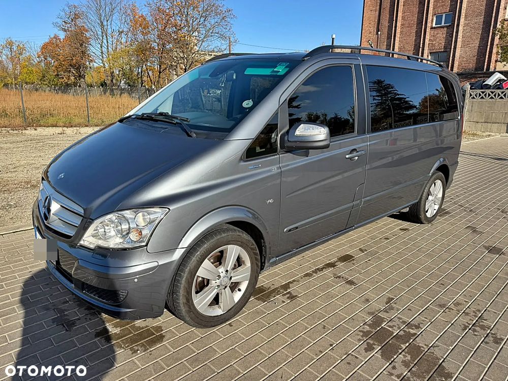Mercedes-Benz Viano 2013 photo 2