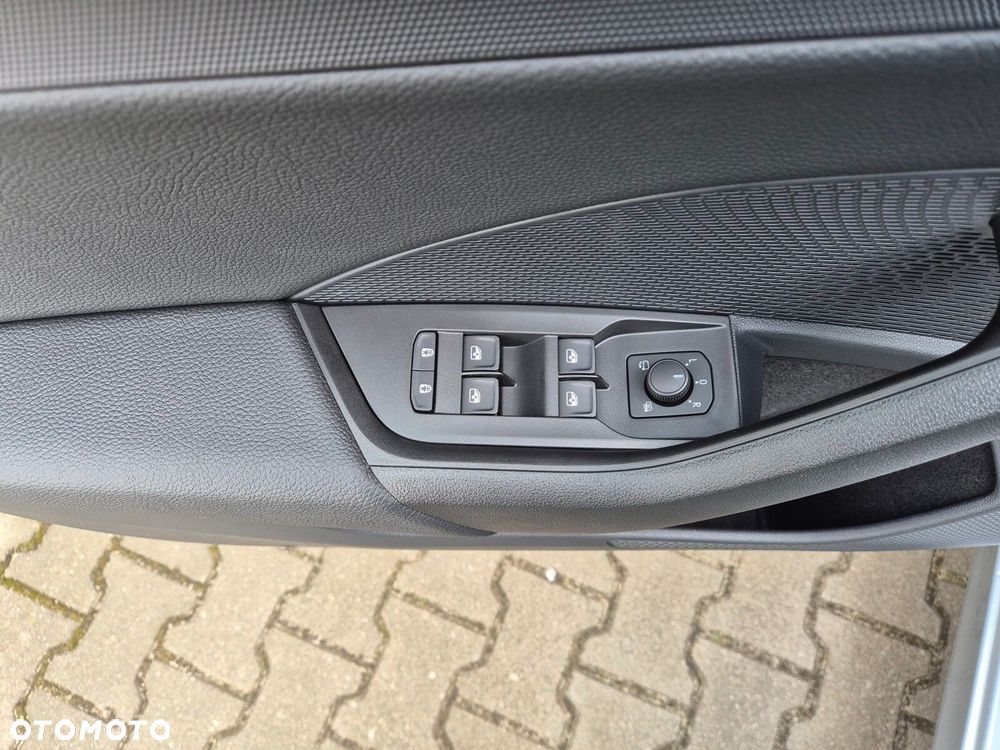 Skoda Octavia 1.5 TSI Drive Selection - 14