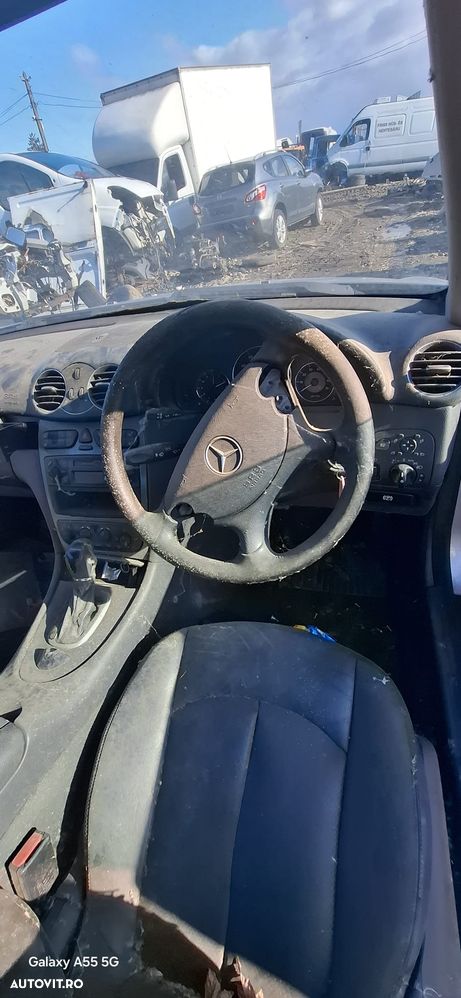 Dezmembrez Mercedes Benz CLK240 W209 C209 - 7