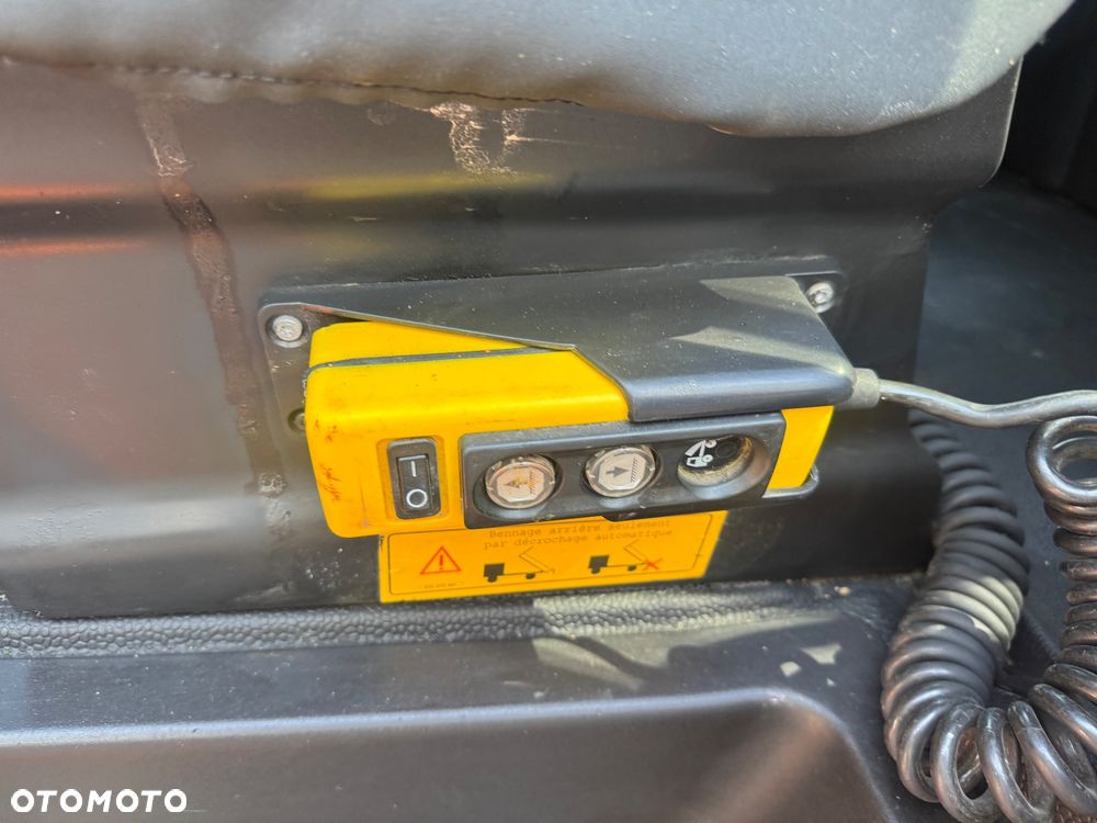 Renault Master Wywrotka brygadowka 7 osób doka  2008. 2.5DCi  Kiper I wł. Wywrot - 19