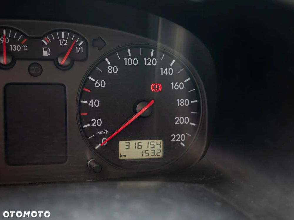 Volkswagen Transporter - 4