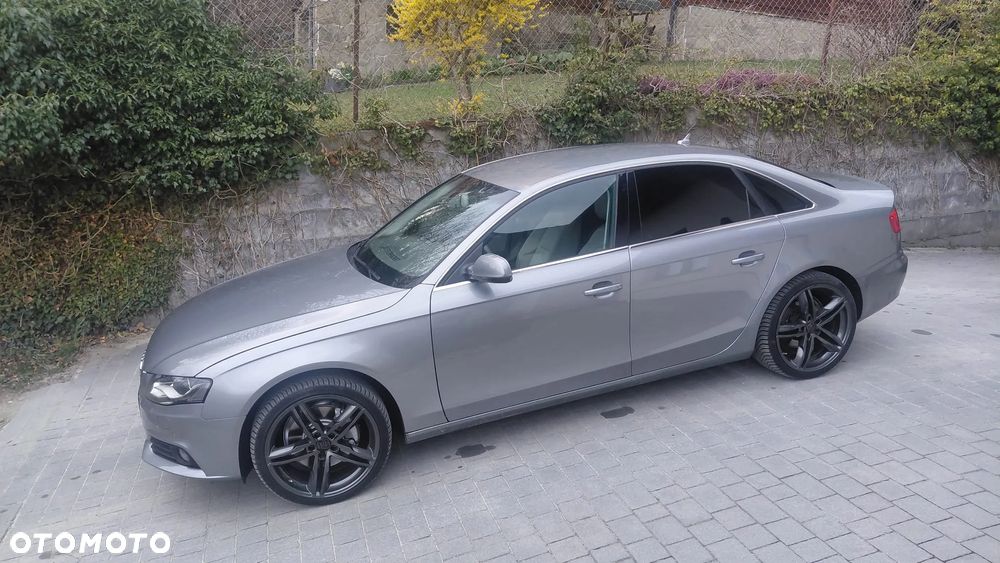 Audi A4 Limousine 2.0 TFSI quattro S tronic Attraction - 2