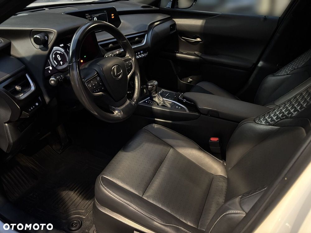 Lexus Ux 2020 photo 3