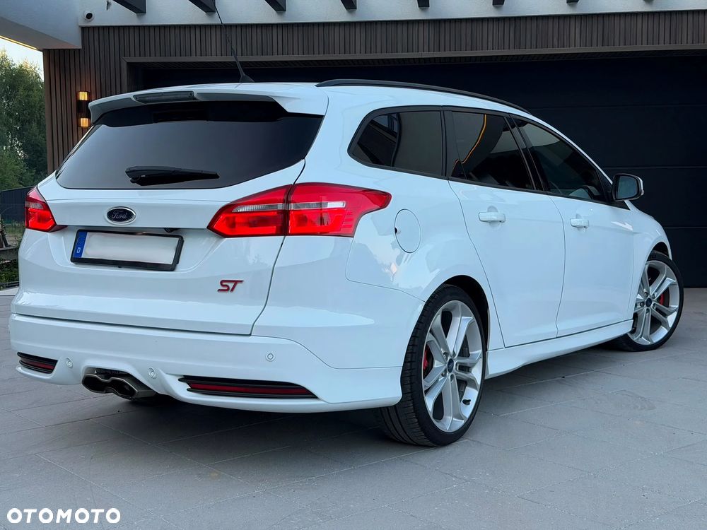 Ford Focus 2.0 EcoBoost ST mit Leder-Exclusiv-Paket - 7