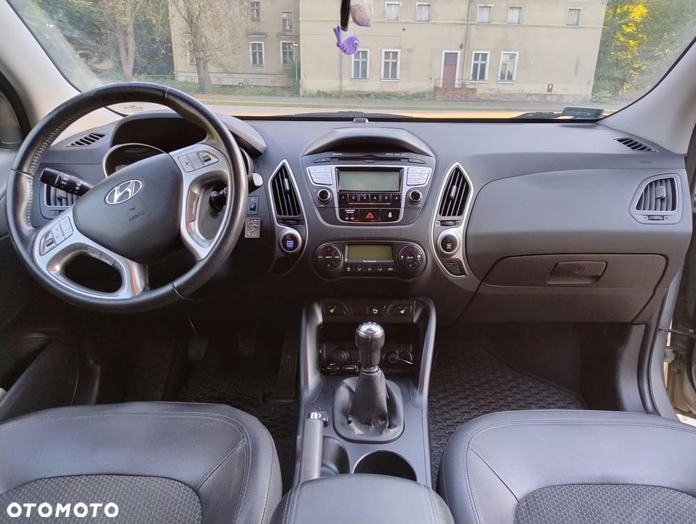 Hyundai ix35 - 12
