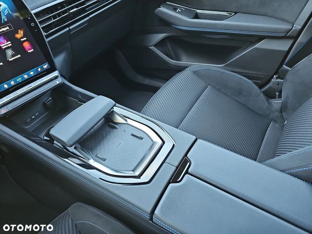 Renault Espace 1.2 E-Tech Full Hybrid 200 esprit Alpine MMT 5os - 32