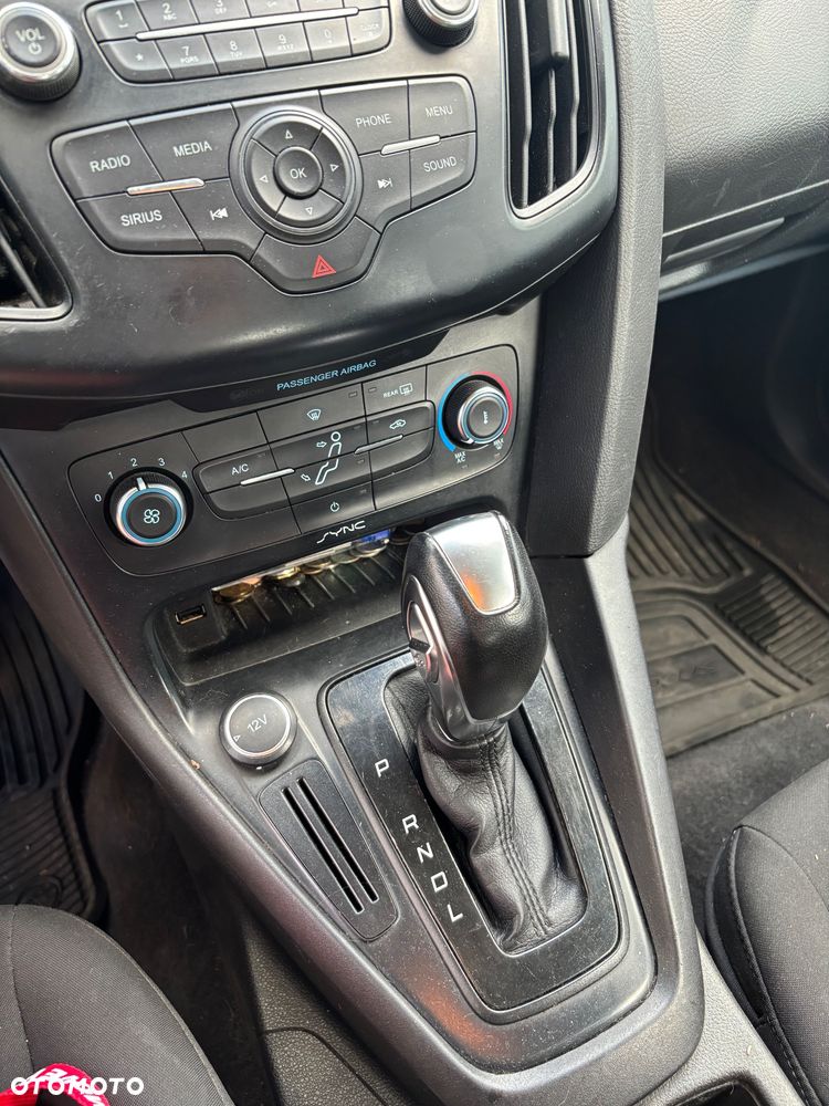 Ford Focus - 8