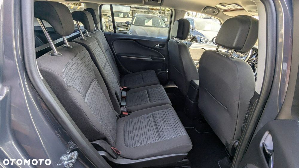 Opel Zafira - 16