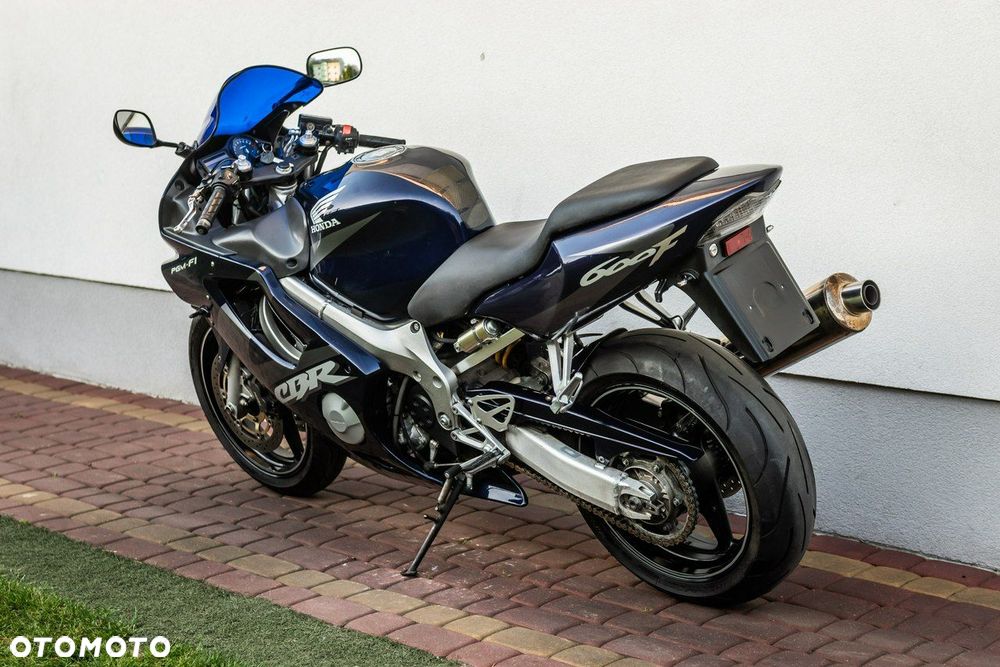 Honda CBR - 4