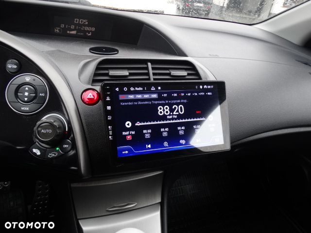 Honda Civic 1.8i-VTEC i-SHIFT Executive - 24