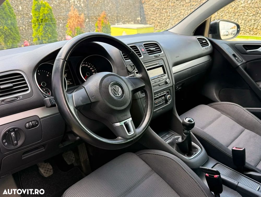 Volkswagen Golf 1.6 TDI DPF Trendline - 6