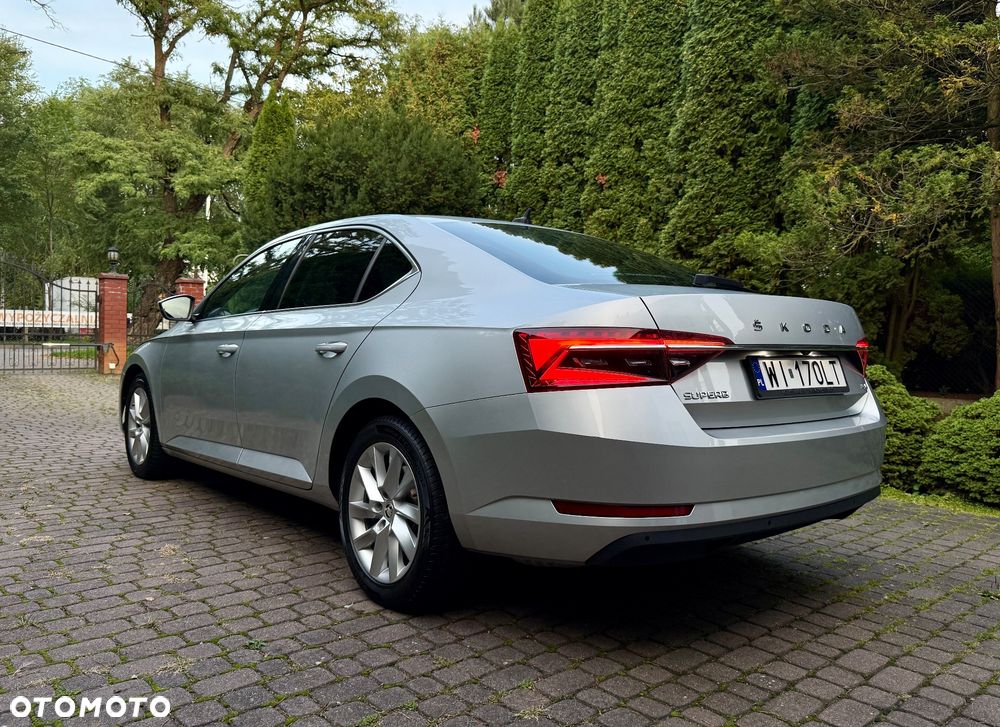 Skoda Superb 2.0 TDI SCR 4x4 Style DSG - 4