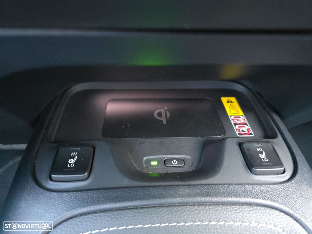 Toyota Corolla 1.8 Hybrid Comfort Plus — fotografia 14