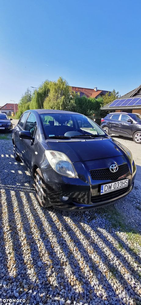 Toyota Yaris 1.3 Luna A/C - 2