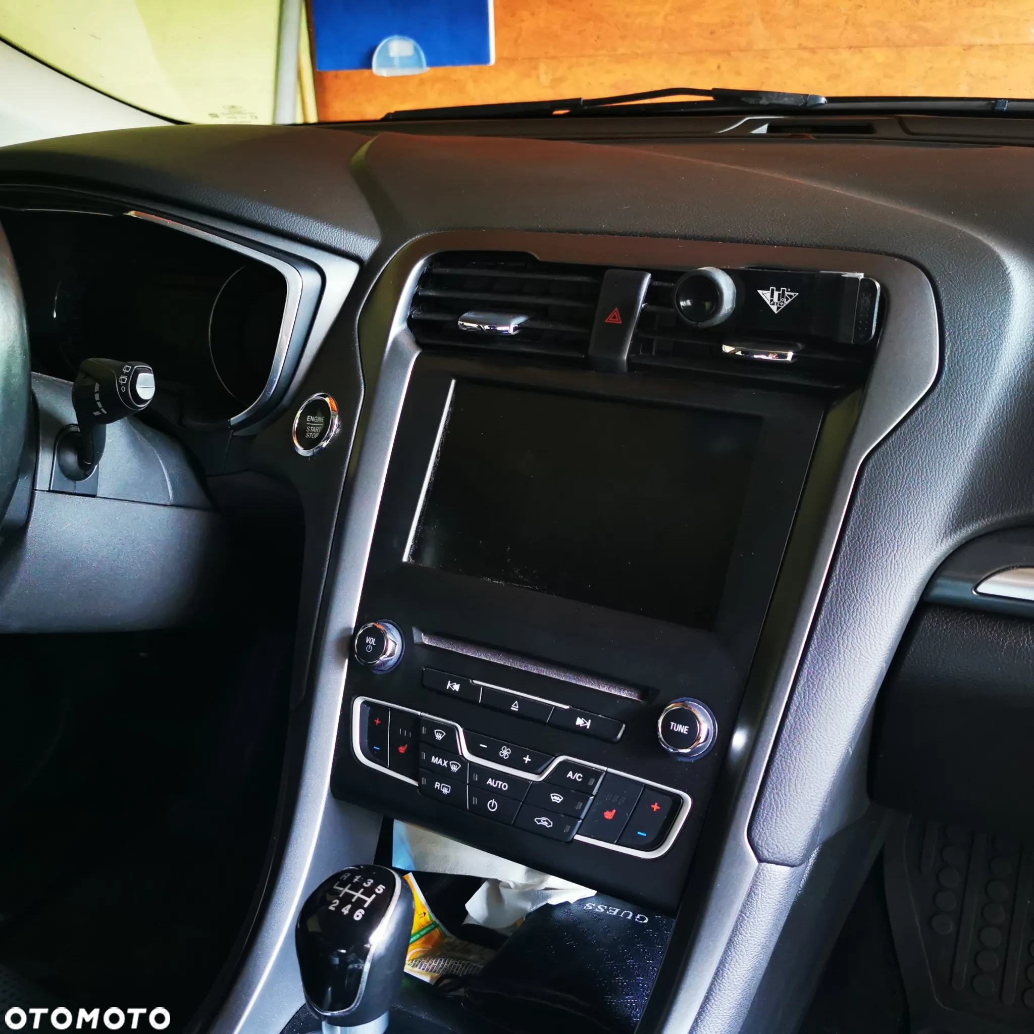 Ford Mondeo 2.0 TDCi Titanium - 12