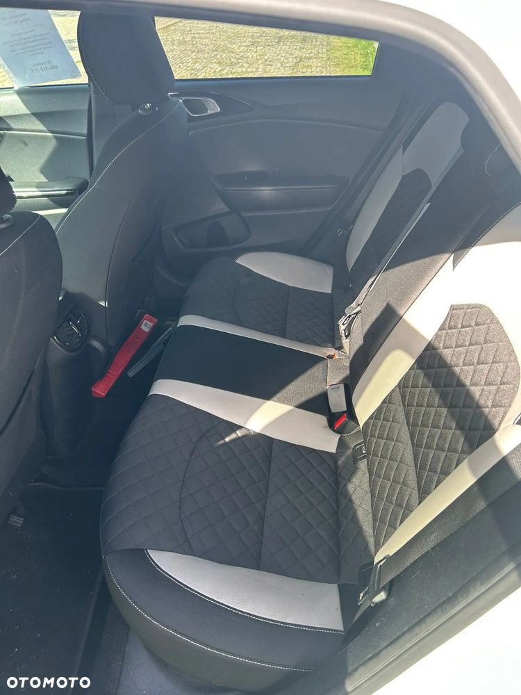 Kia ProCeed 1.4 T-GDI GT Line DCT - 16