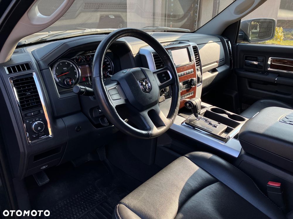 Dodge RAM 5.7 4x4 - 35
