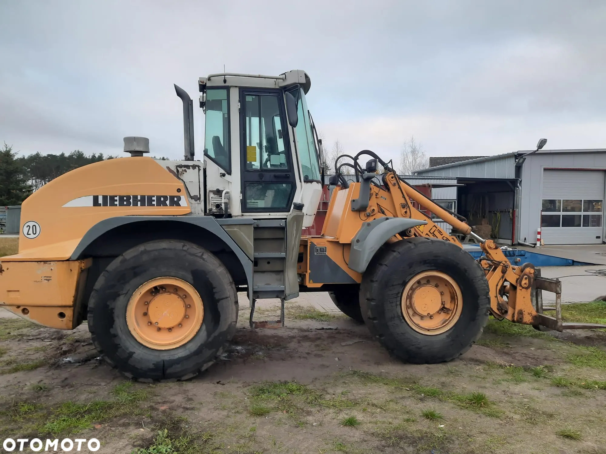 Liebherr 538 (2006r) 550 554 L 542 - 3