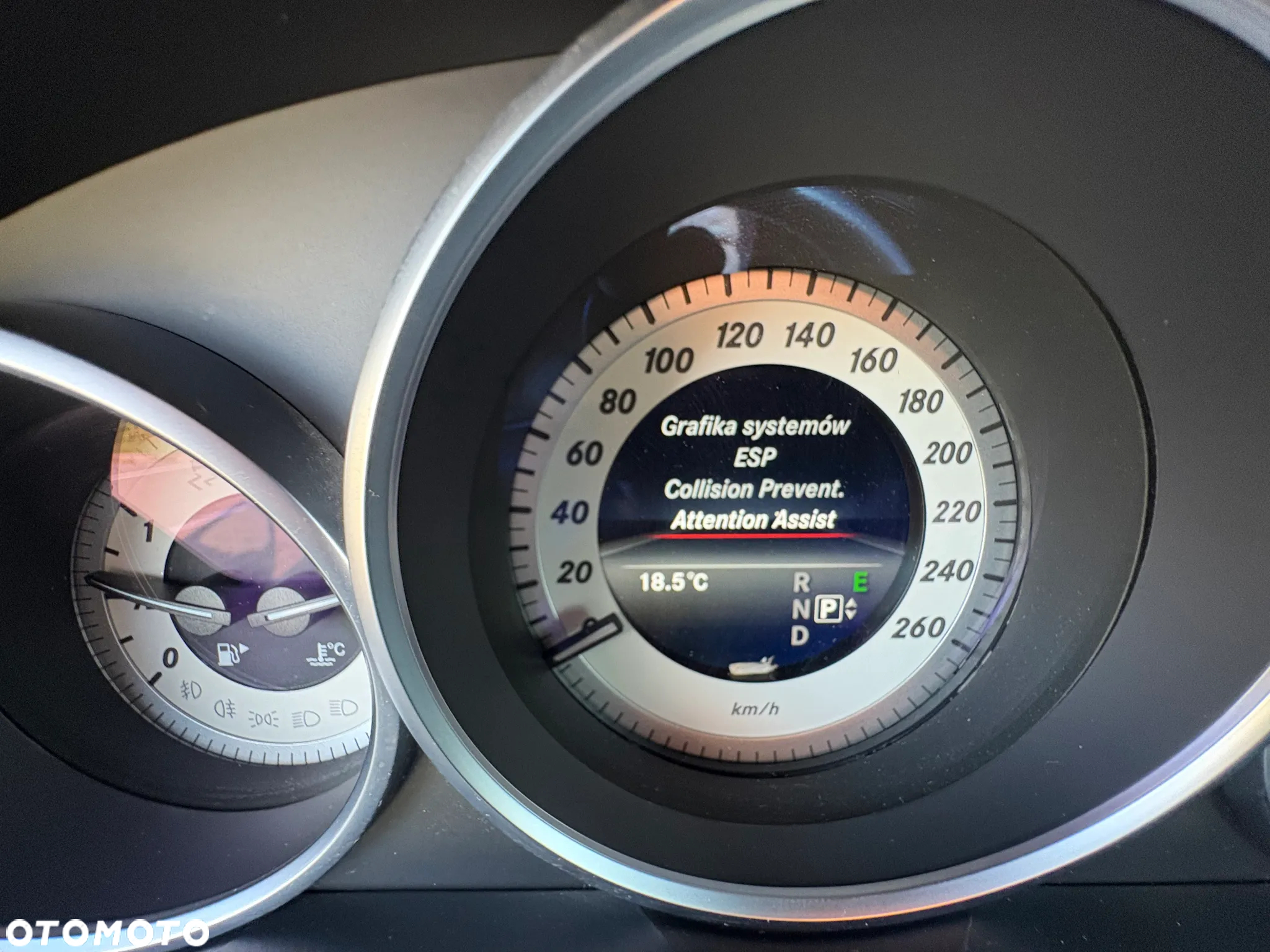 Mercedes-Benz Klasa E 220 BlueTEC 4-Matic Avantgarde - 31