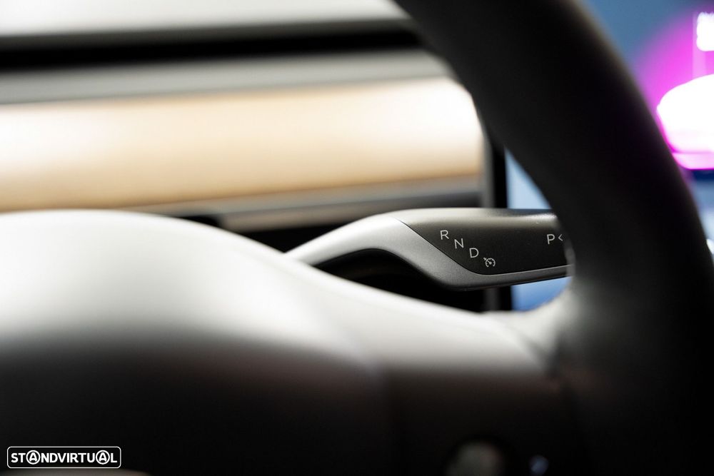 Tesla Model 3 Long Range Tração Traseira - 10