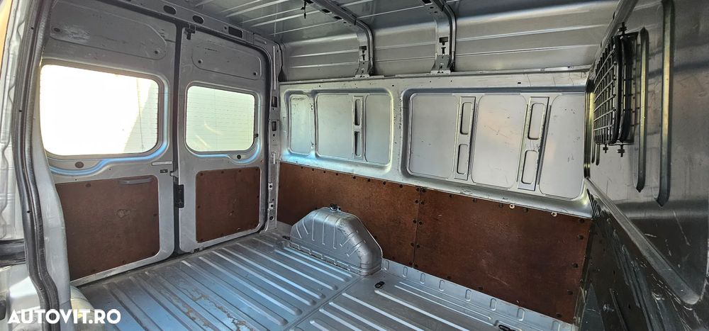 Ford Transit - 17