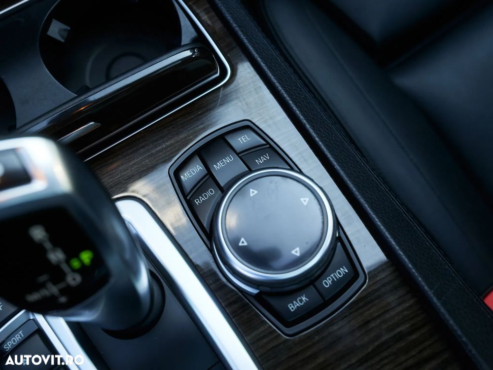BMW Seria 7 730Ld BluePerformance Edition Exclusive - 32