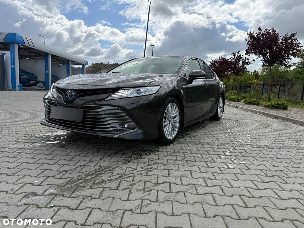 Toyota Camry 2.5 Hybrid Executive CVT - 2