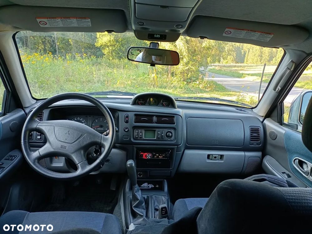 Mitsubishi Pajero - 5