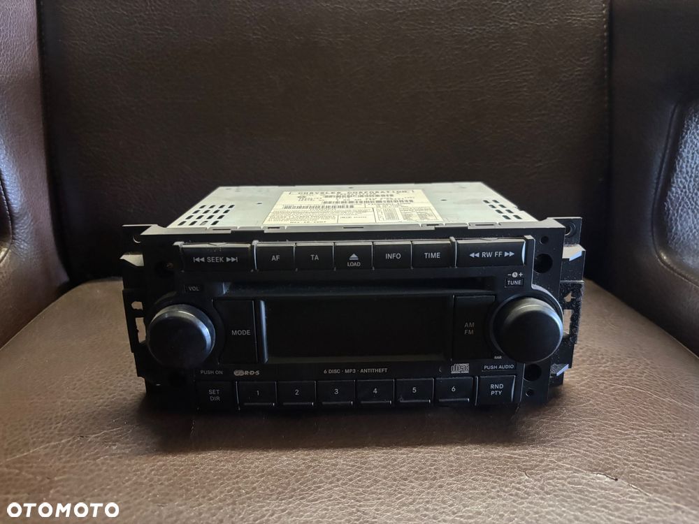 CHRYLSER DODGE RADIO RADIOODTWARZACZ CD P05064362 - 1