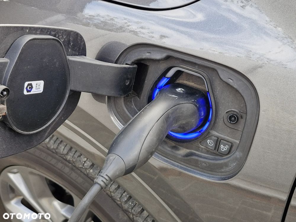 Ford Kuga 2.5P PHEV FWD ST-Line - 13