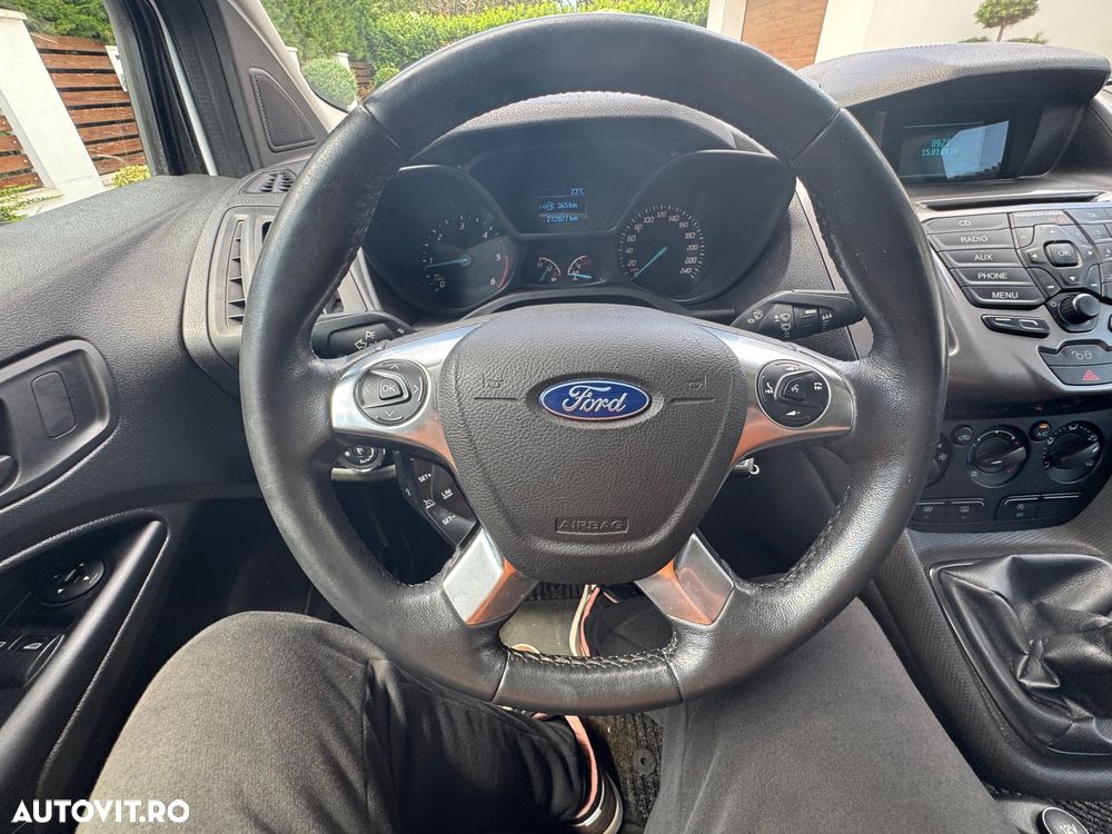 Ford Transit Connect - 10