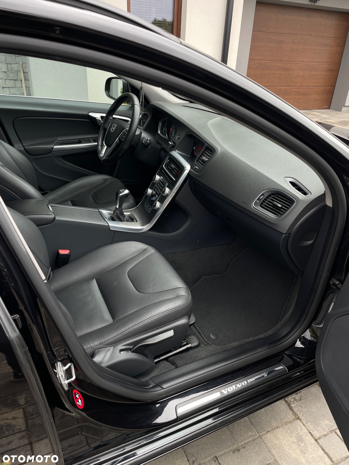 Volvo V60 D2 Summum - 10