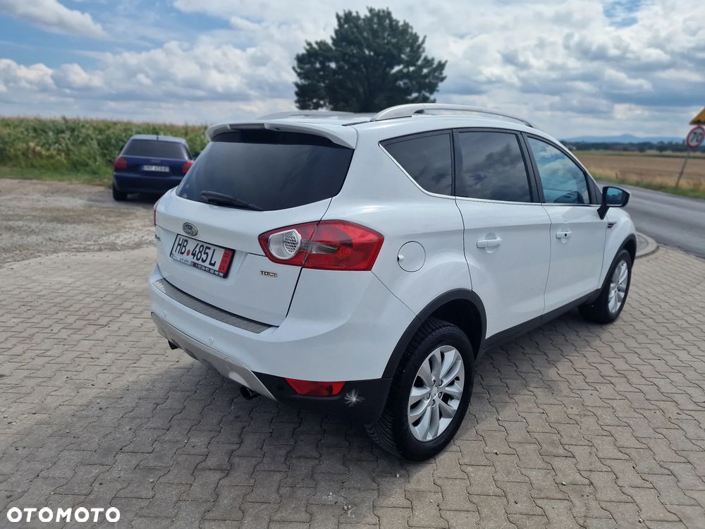 Ford Kuga 2.0 TDCi 4x4 Titanium - 10