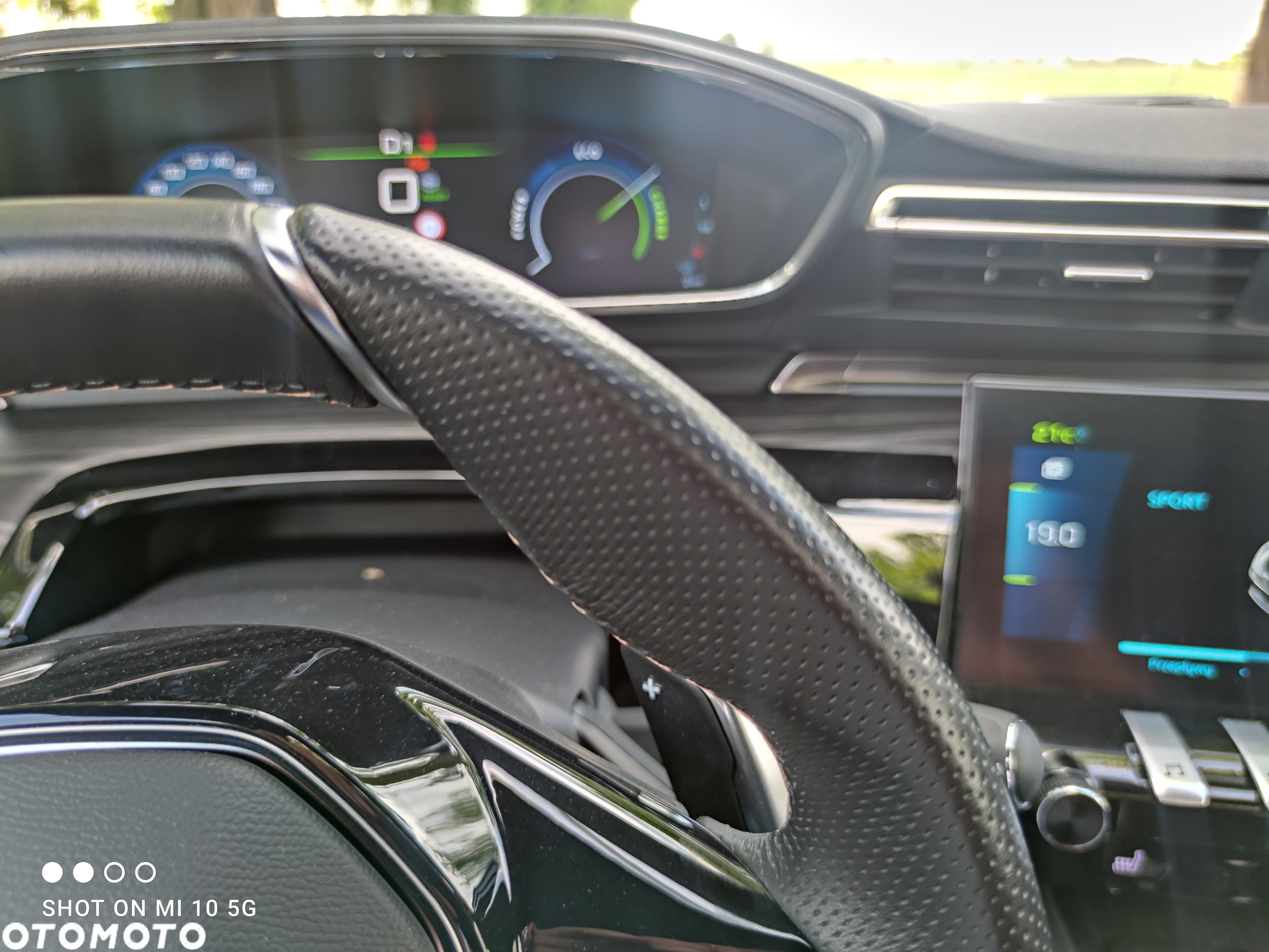 Peugeot 508 Plug-In Hybrid 225 e-EAT8 GT - 32