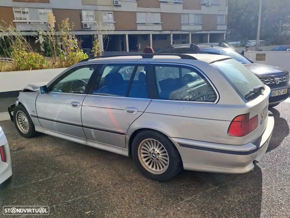 BMW 530 d Touring — photo 5
