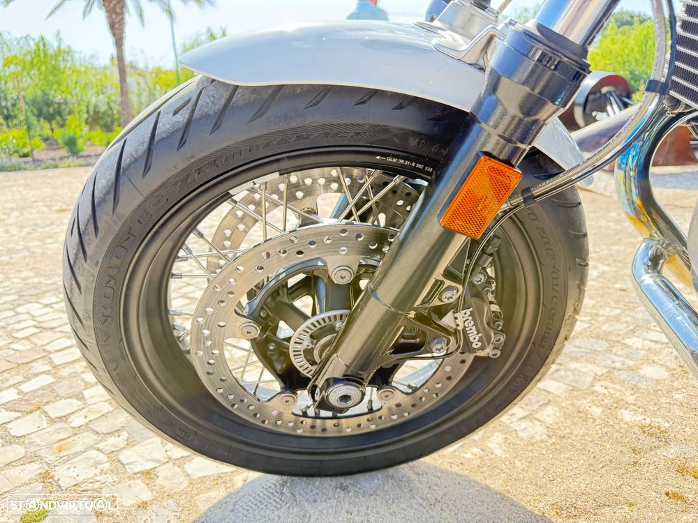 BMW R nineT Racer - 32